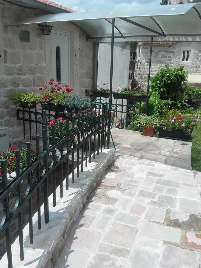 Гостевой дом Guest House Dragutinovic Пераст