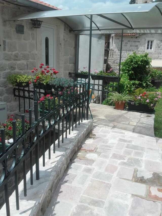 Гостевой дом Guest House Dragutinovic Пераст-37